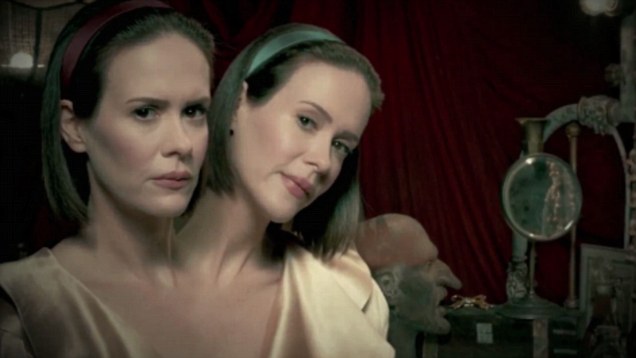 video-undefined-21326BC800000578-115_636x358